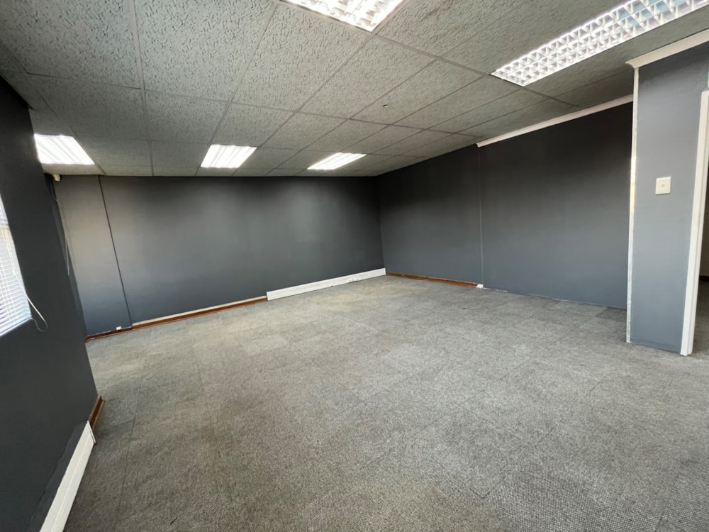 Commercial office to rent in Rustenburg - 1RU1689396