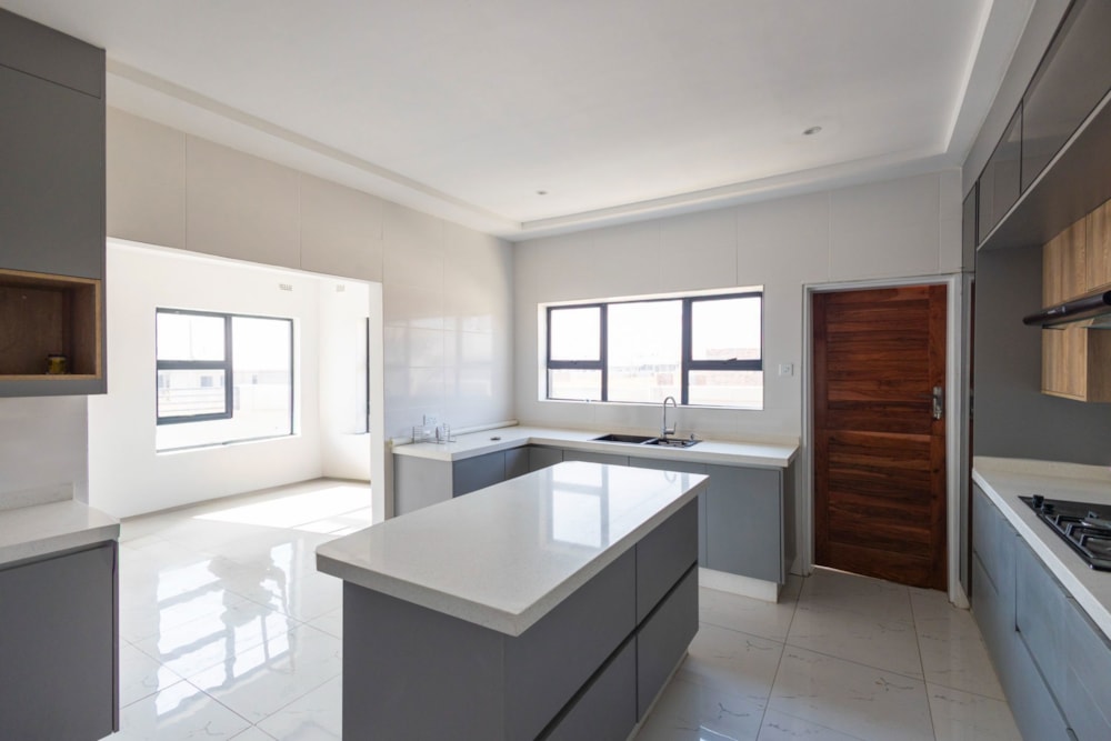 House for sale in Ruwa, Zimbabwe - 3ZB1691468