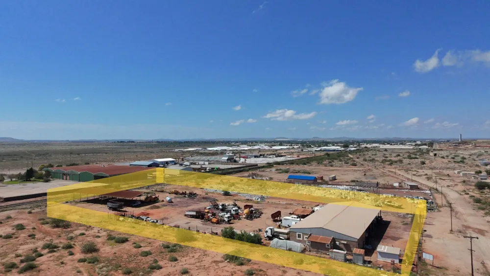 Commercial industrial property for sale in Laboria, Upington - 1KAH1696352 Commercial industrial property for sale in Laboria, Upington - 1KAH1696352