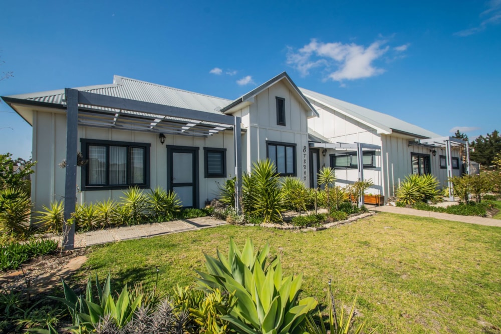 House for sale in Albertinia - 1SR1697555