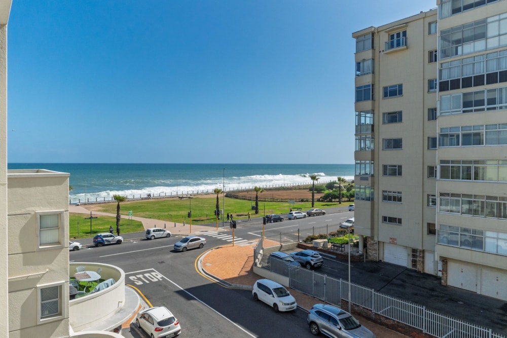 Apartment for sale in Mouille Point - AS1714605 Apartment for sale in Mouille Point - AS1714605