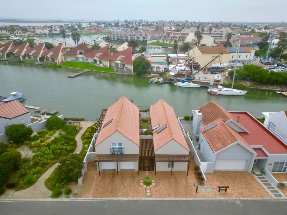 Double-storey house for sale in Port Owen - LA1698066