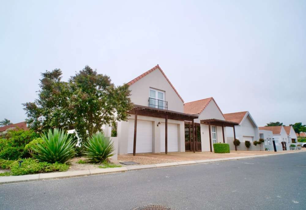 Double-storey house for sale in Port Owen - LA1698066