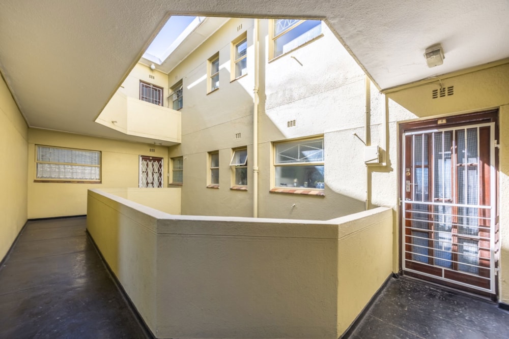 Multi-storey apartment for sale in Glen Lily - DBV1715564