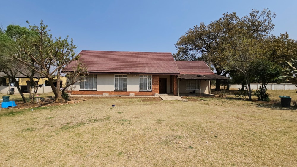 Smallholding for sale in Homelands - 1VT1714067