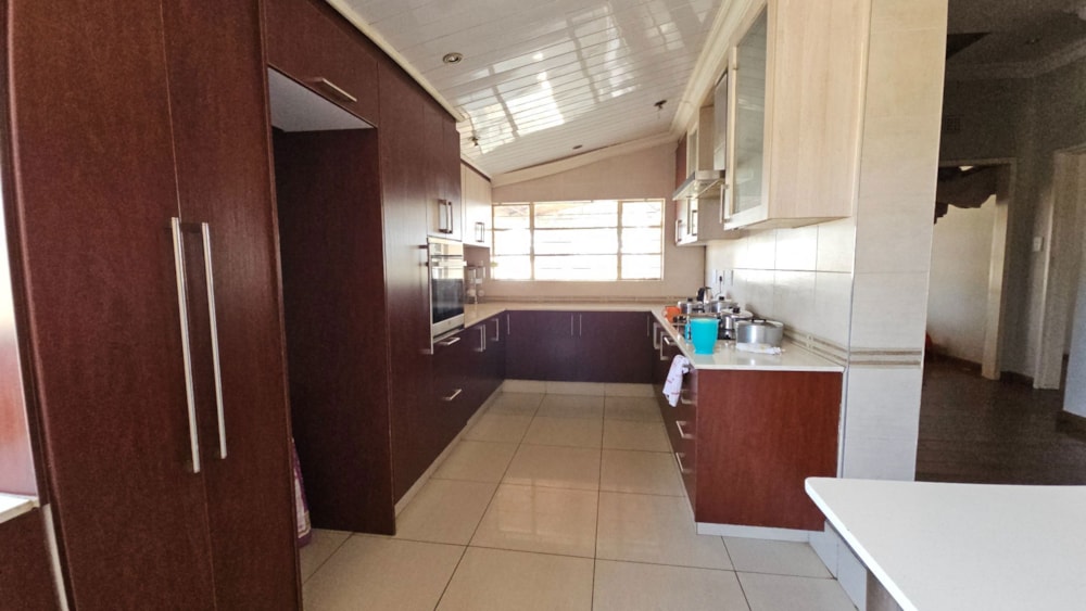 Smallholding for sale in Homelands - 1VT1714067