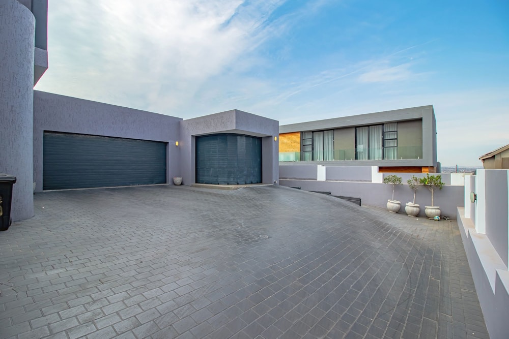 Security estate home for sale in Midstream Estate - CN1715711 Security estate home for sale in Midstream Estate - CN1715711