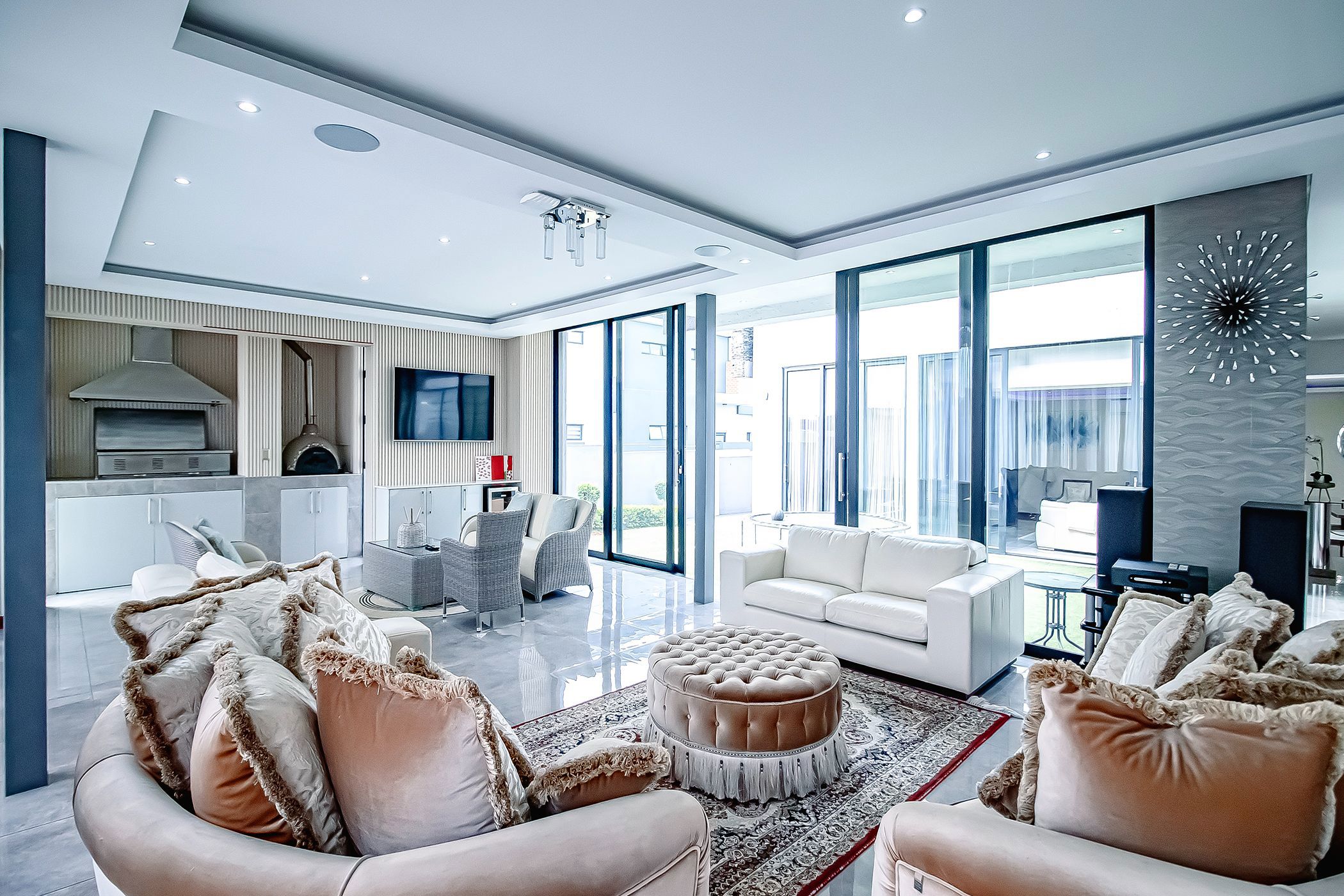 Security estate home for sale in Midstream Estate - CN1715711
