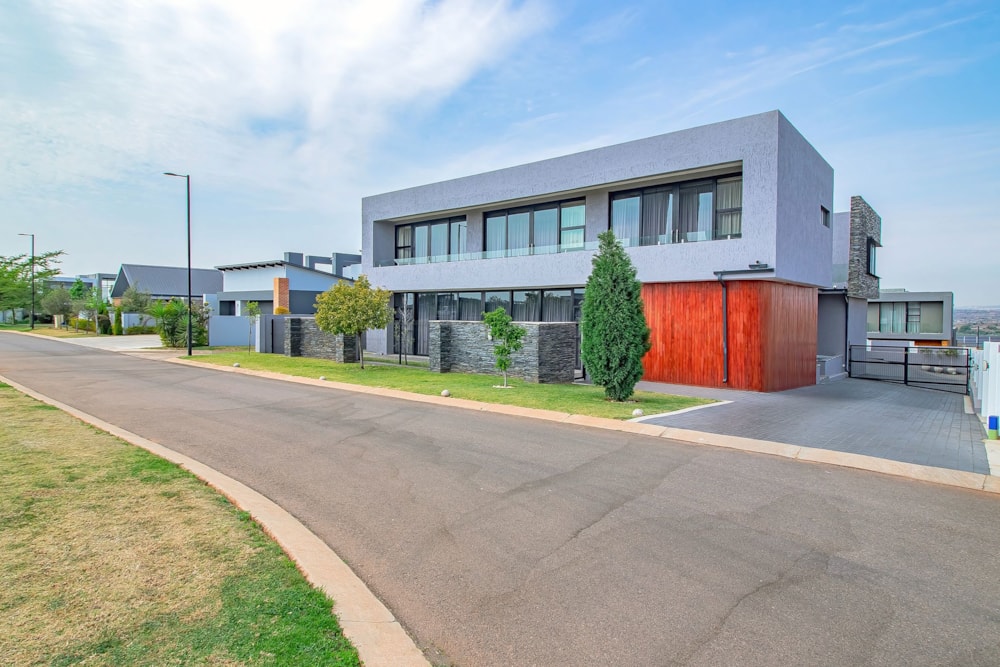 Security estate home for sale in Midstream Estate - CN1715711 Security estate home for sale in Midstream Estate - CN1715711