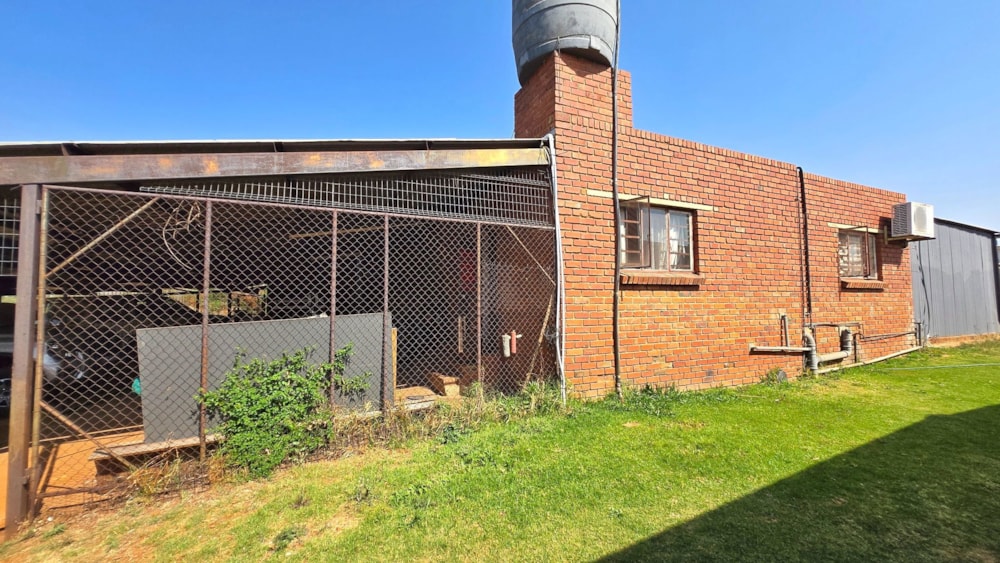 Smallholding for sale in Tiegerpoort AH - PRN1714737