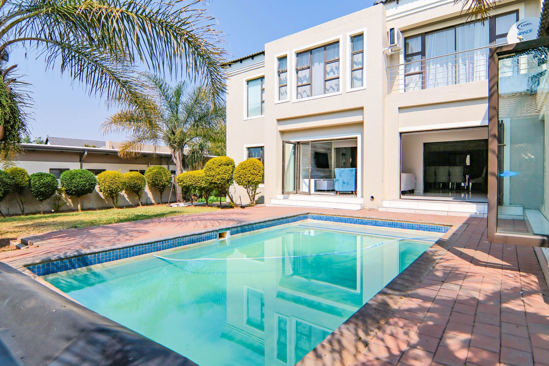 House for sale in Midstream Estate - CN1712443