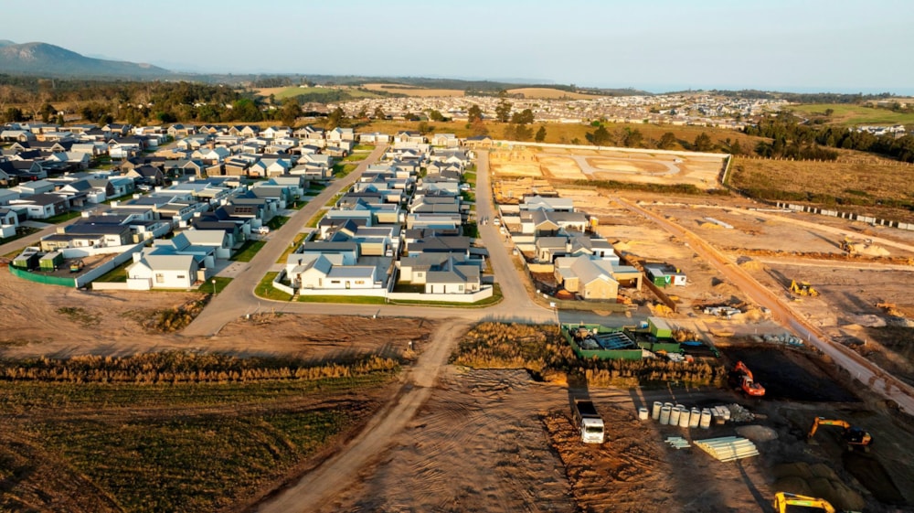 Security estate home for sale in Kraaibosch Park - GEO1707938 Security estate home for sale in Kraaibosch Park - GEO1707938