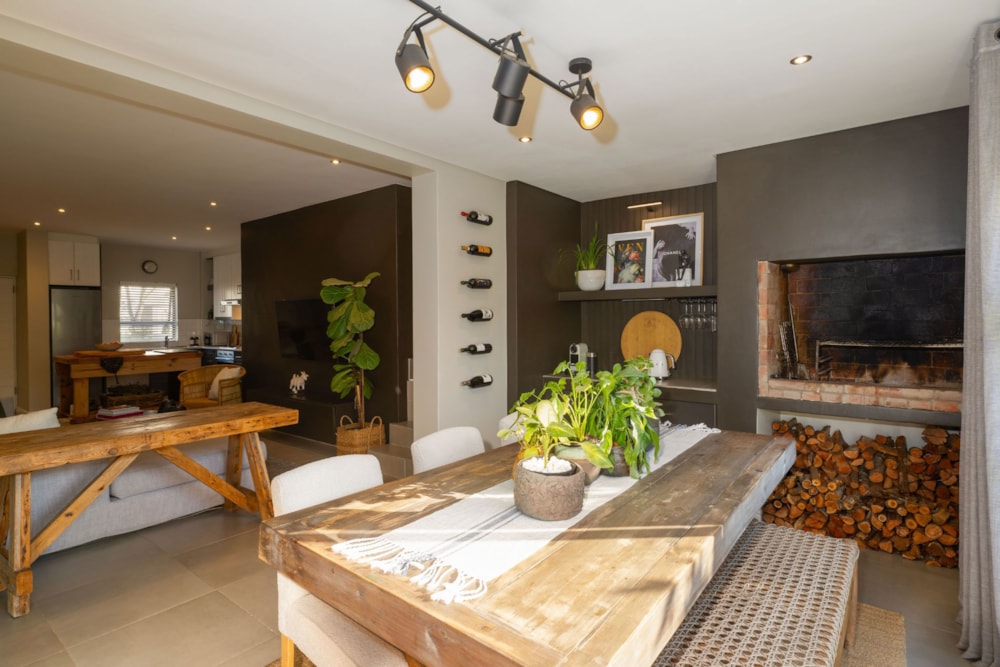 Townhouse for sale in Croydon Gardens Estate - SW1714535 Townhouse for sale in Croydon Gardens Estate - SW1714535