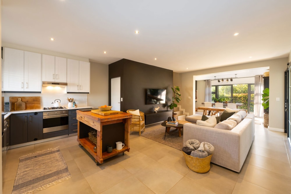 Townhouse for sale in Croydon Gardens Estate - SW1714535 Townhouse for sale in Croydon Gardens Estate - SW1714535