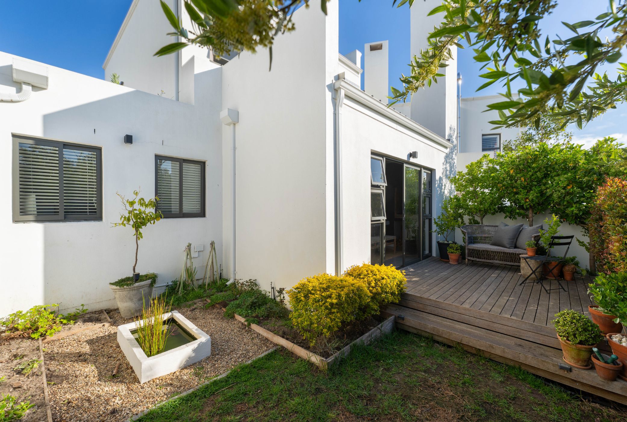 Double-storey house for sale in Croydon Gardens Estate - SW1714535