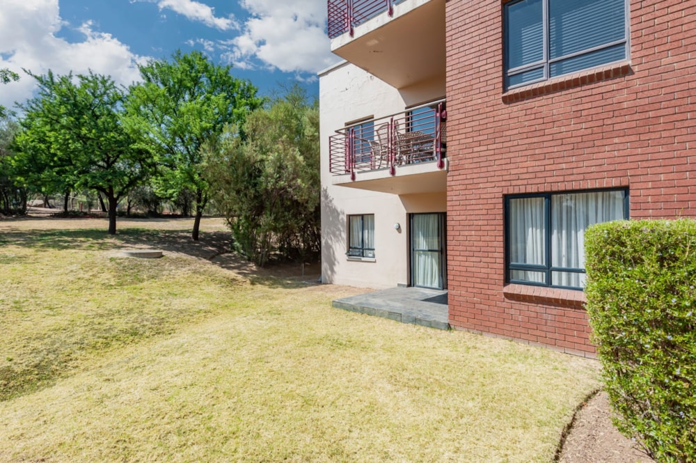 Apartment for sale in Jackal Creek Golf Estate - RAN1714458