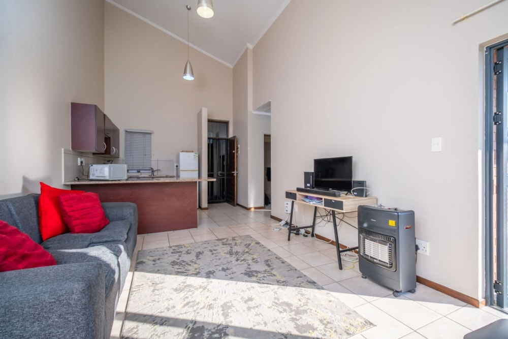 Apartment for sale in Jackal Creek Golf Estate - RAN1711243