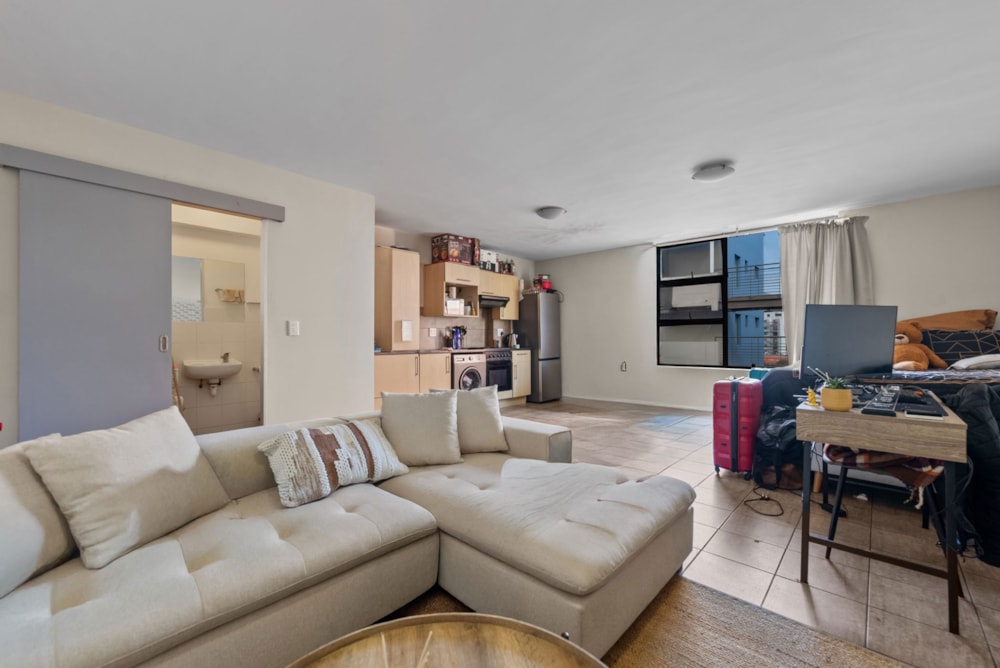 Studio apartment for sale in Zonnebloem - AS1715081 Studio apartment for sale in Zonnebloem - AS1715081