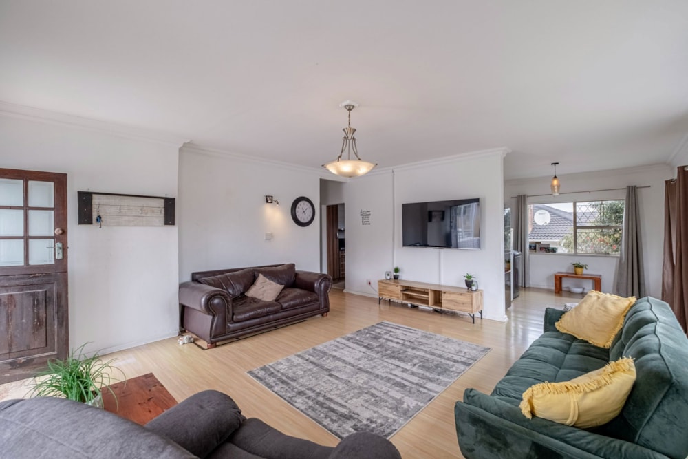 House for sale in Glenhurd - 1PLZ1711653 House for sale in Glenhurd - 1PLZ1711653