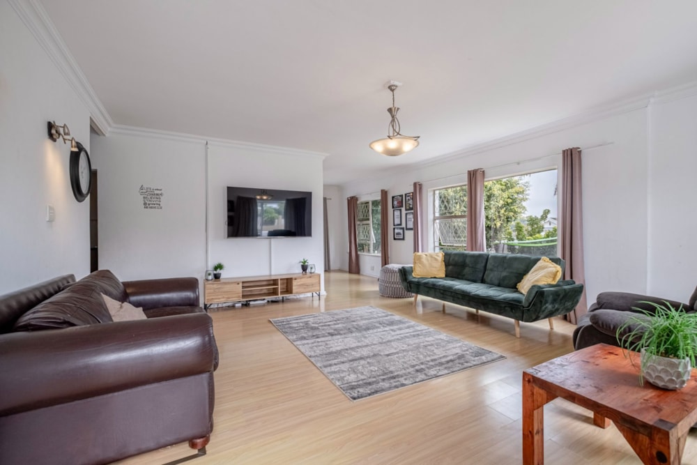 House for sale in Glenhurd - 1PLZ1711653 House for sale in Glenhurd - 1PLZ1711653