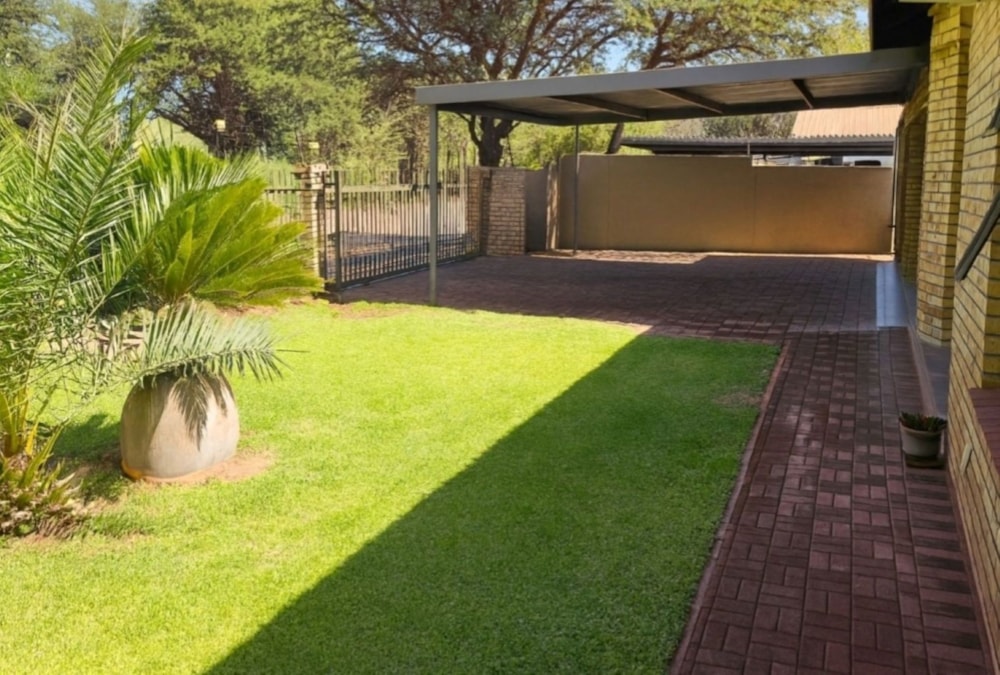 House to rent in Kathu - 1RN1742084