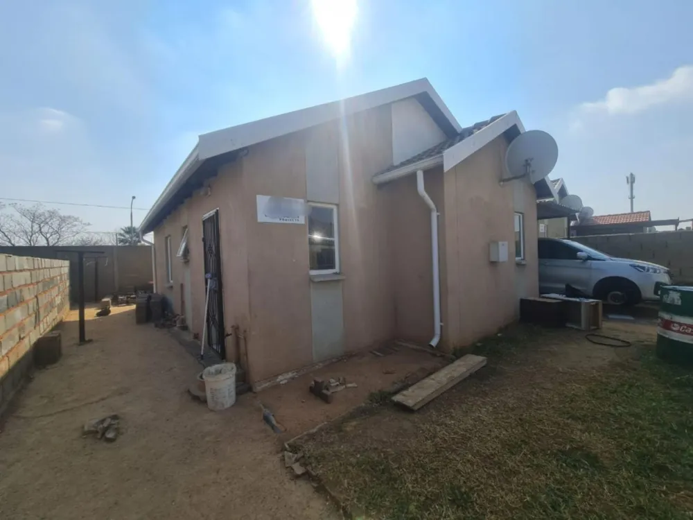 House sold in Windmill Park - BOK1713055
