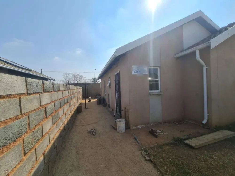 House sold in Windmill Park - BOK1713055