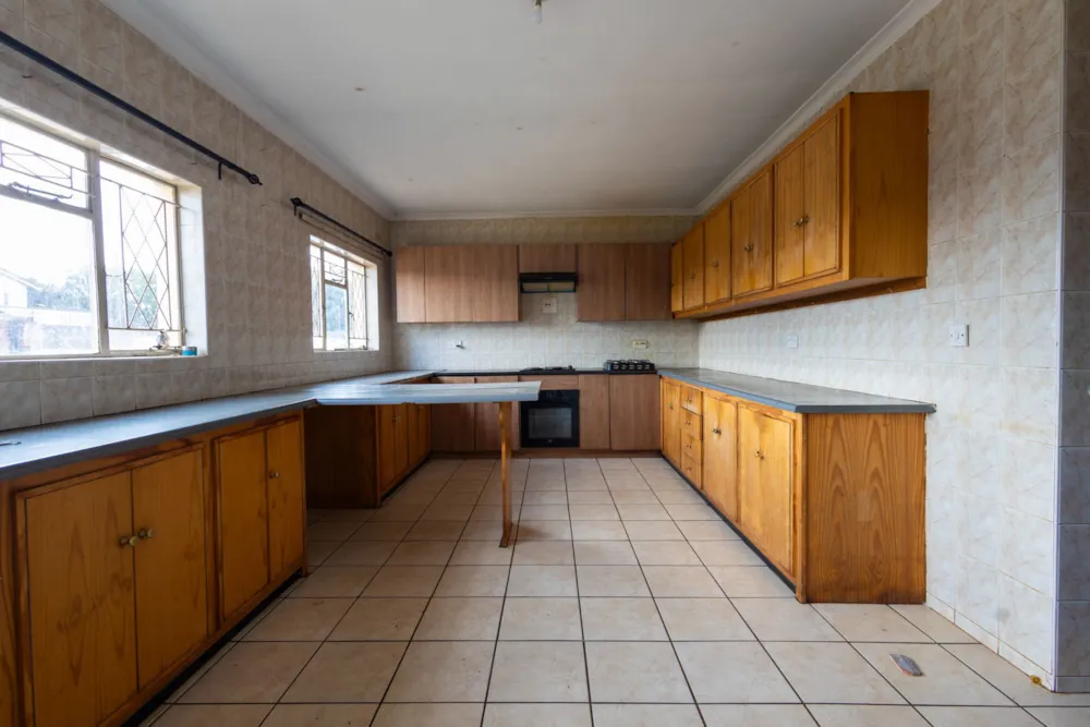 House sold in Borrowdale West, Zimbabwe - 3ZB1714335 House sold in Borrowdale West, Zimbabwe - 3ZB1714335