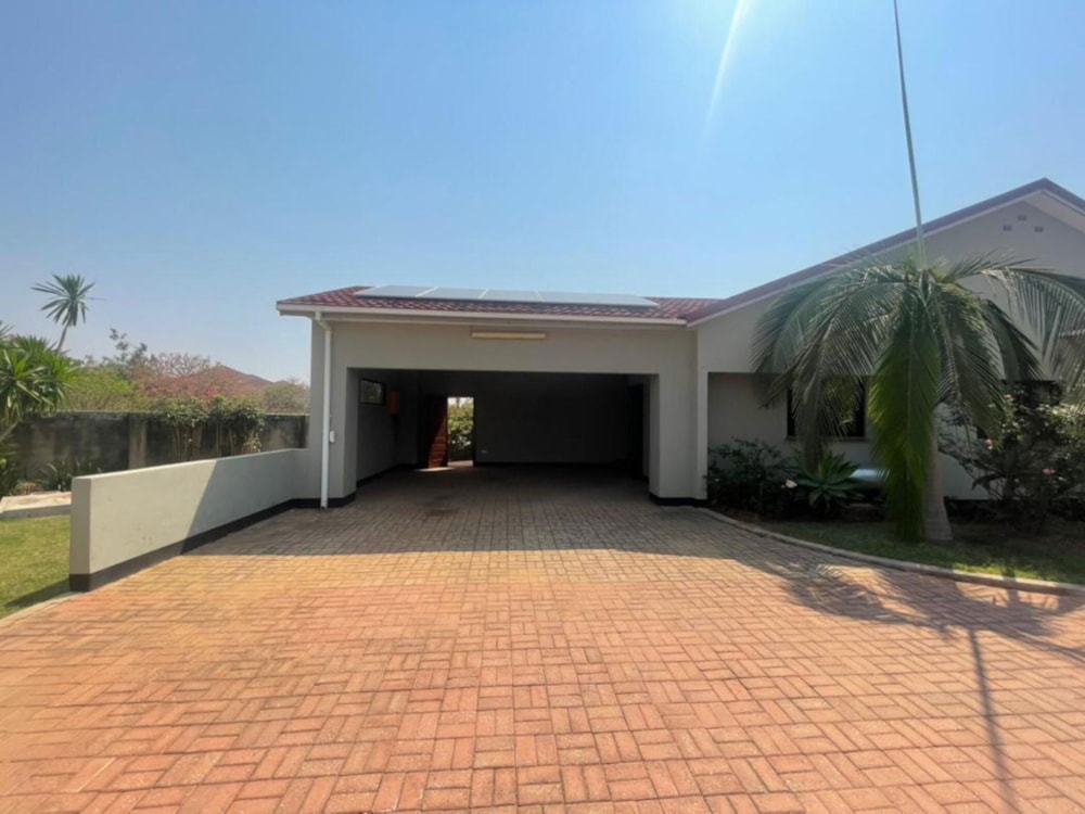 House for sale in Ibex Hill, Zambia - 3ZA1712403