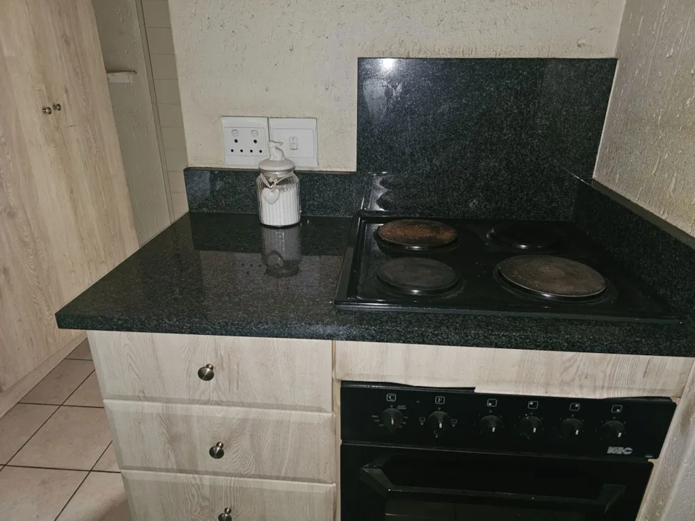 Apartment for sale in Hatfield - PT1714342 Apartment for sale in Hatfield - PT1714342