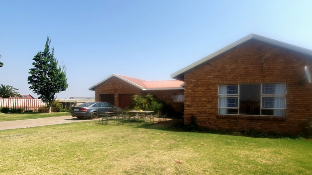 House for sale in Riversdale, Meyerton - 1VT1713770