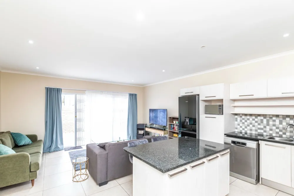Townhouse sold in Beacon Bay - 1EZ1712711 Townhouse sold in Beacon Bay - 1EZ1712711
