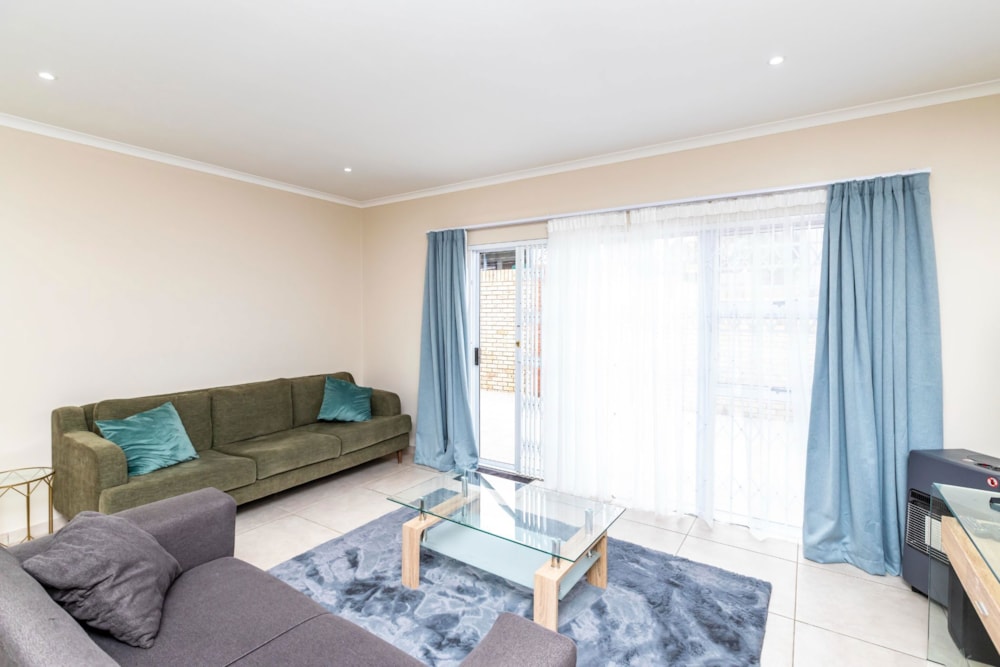 Townhouse for sale in Beacon Bay - 1EZ1712711 Townhouse for sale in Beacon Bay - 1EZ1712711