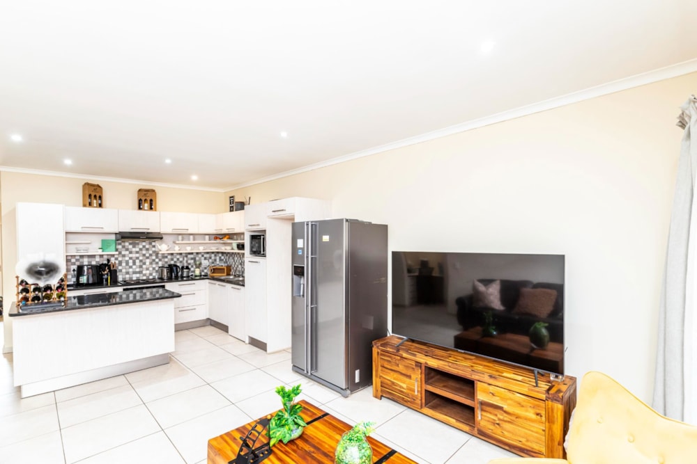 Townhouse for sale in Beacon Bay - 1EZ1712709