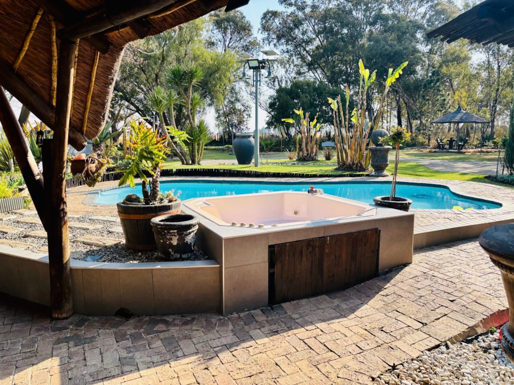 Smallholding for sale in De Deur - 1VT1712977