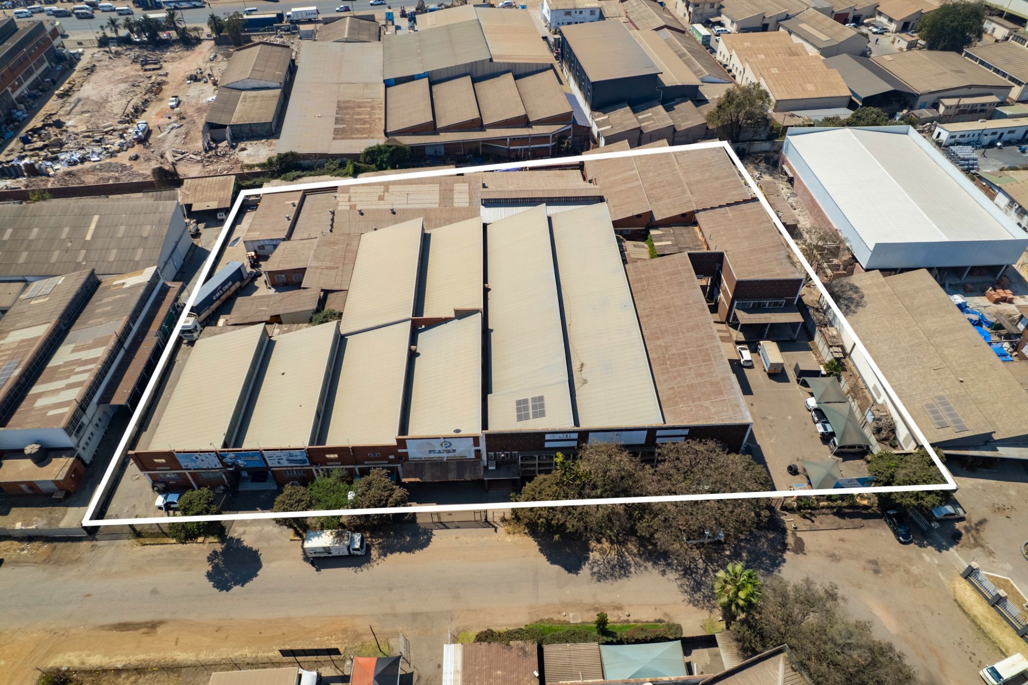 Commercial industrial property for sale in Graniteside, Zimbabwe - 3ZB1713009