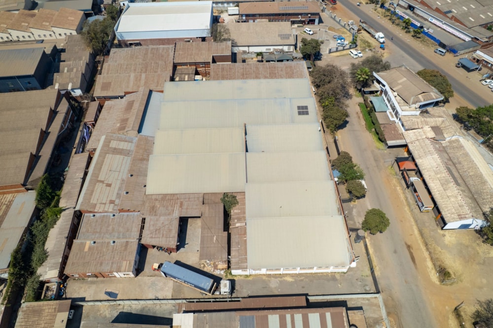 Commercial industrial property for sale in Graniteside, Zimbabwe - 3ZB1713009 Commercial industrial property for sale in Graniteside, Zimbabwe - 3ZB1713009