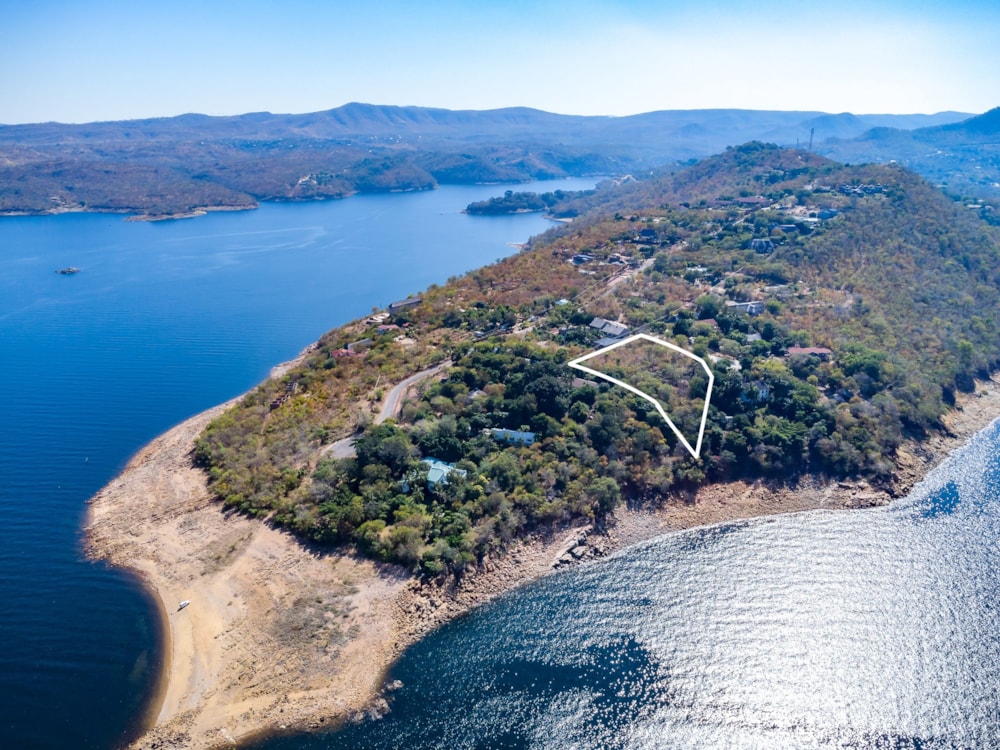 Vacant land for sale in Kariba, Zimbabwe - 3ZB1713027 Vacant land for sale in Kariba, Zimbabwe - 3ZB1713027