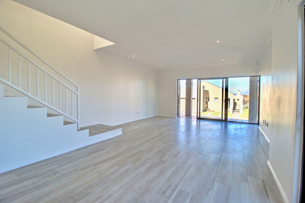 House let in Plattekloof - 1PLA1713041 House let in Plattekloof - 1PLA1713041