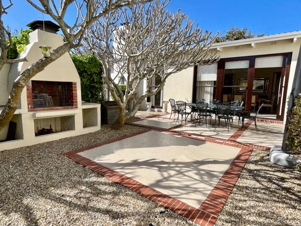 House let in Claremont Upper - RBL1713093