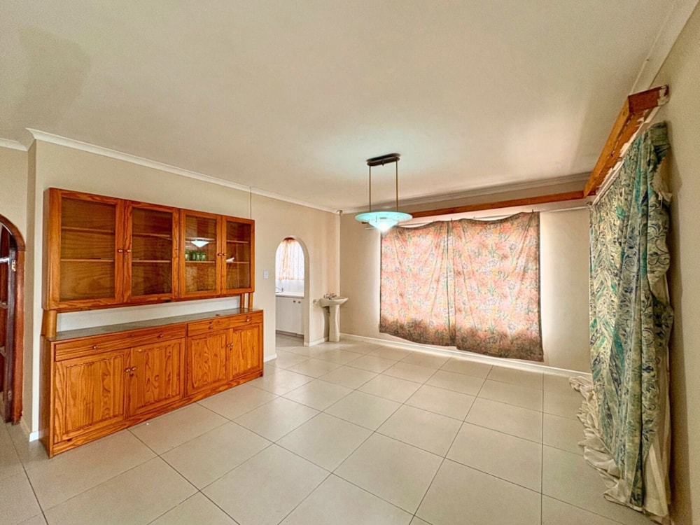 House for sale in Uitenhage Central (Kariega Central)  - 1UK1713183