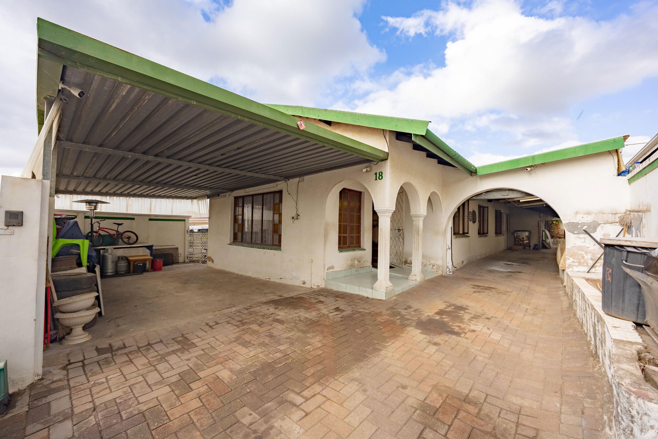 House for sale in Shallcross - 1WP1713076