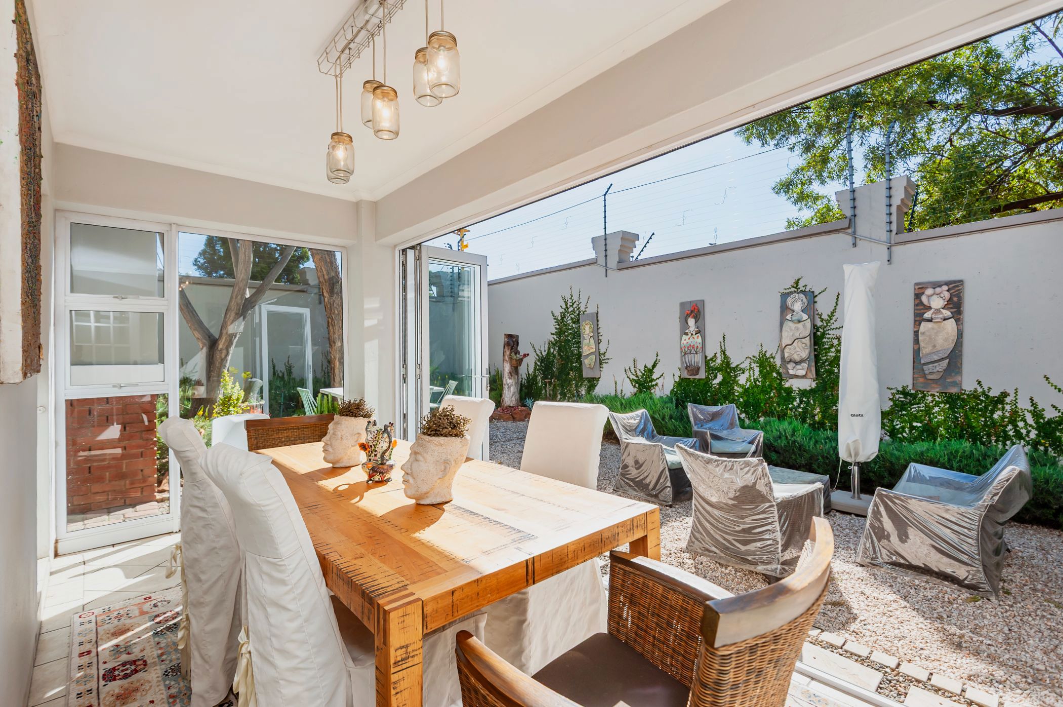 Townhouse let in Bryanston - JBL1713143