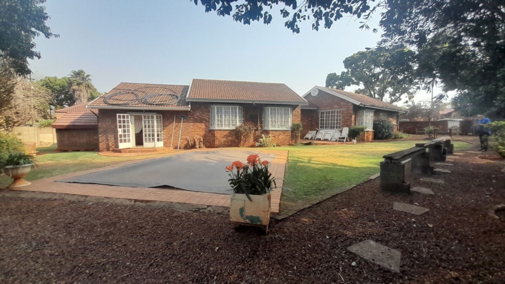 House for sale in Vanderbijlpark SE 4 - 1VT1713174 House for sale in Vanderbijlpark SE 4 - 1VT1713174