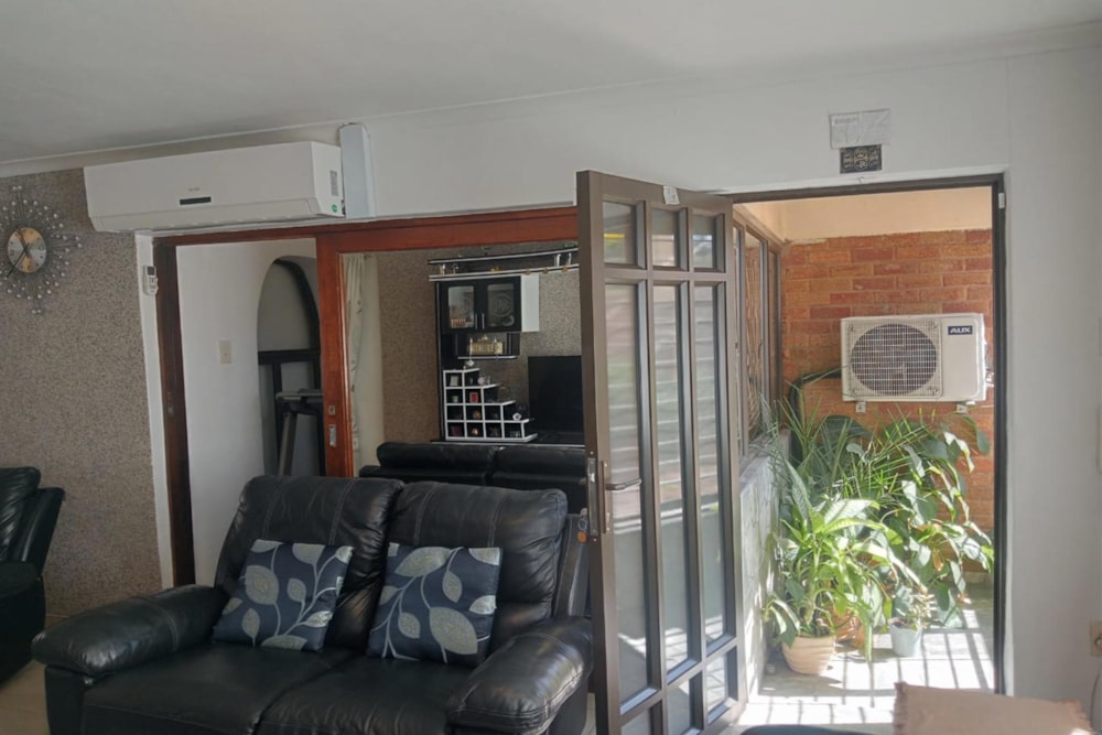 House for sale in Shallcross - 1WP1713148