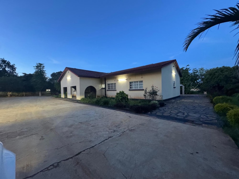 House for sale in Leopards Hill, Zambia - 3ZA1713160