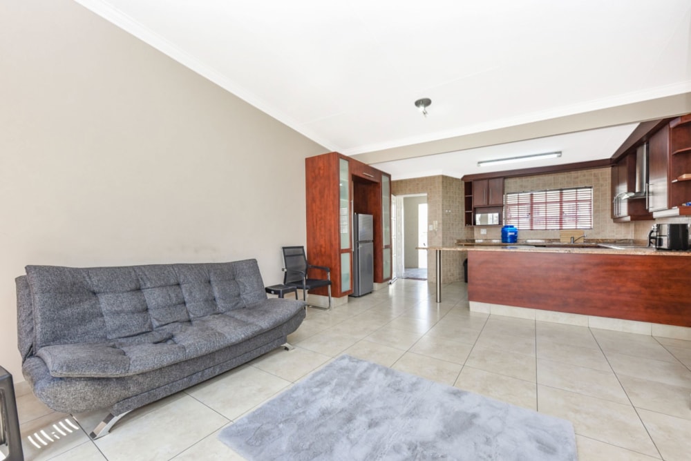 Apartment for sale in Morningside, Sandton - HP1713342 Apartment for sale in Morningside, Sandton - HP1713342