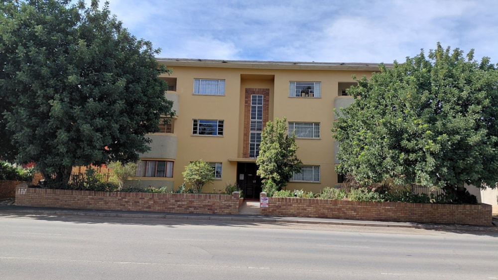 Apartment let in Oudtshoorn North - 1OU1713220 Apartment let in Oudtshoorn North - 1OU1713220