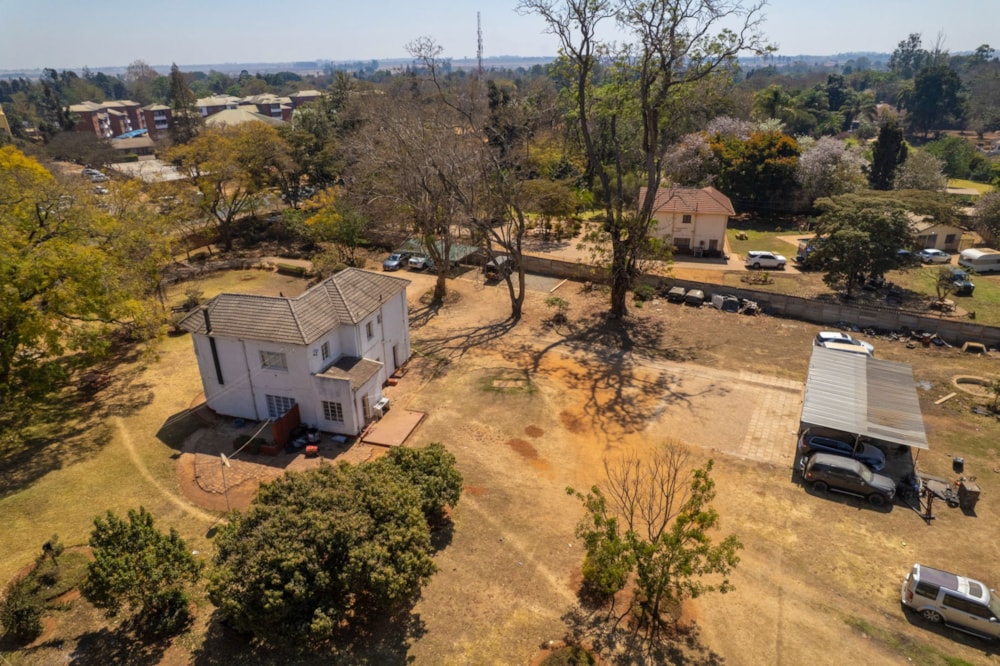 Double-storey house for sale in Marlborough, Zimbabwe - 3ZB1713223 Double-storey house for sale in Marlborough, Zimbabwe - 3ZB1713223