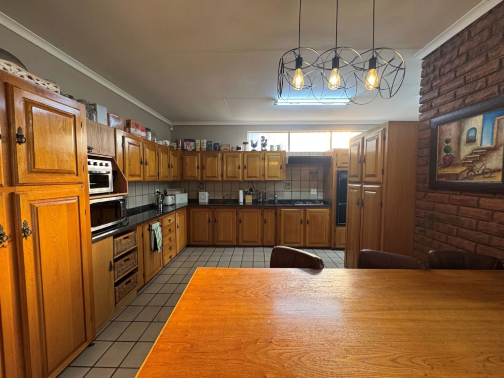 House for sale in John Vorster Park - 1EM1713327
